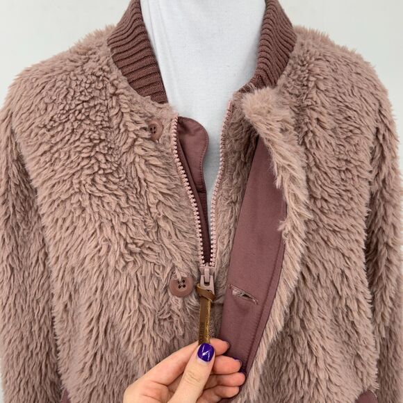Burton Sherpa Jacket Women L Large Mauve Button Up Utility Pockets High Pile - Picture 11 of 13
